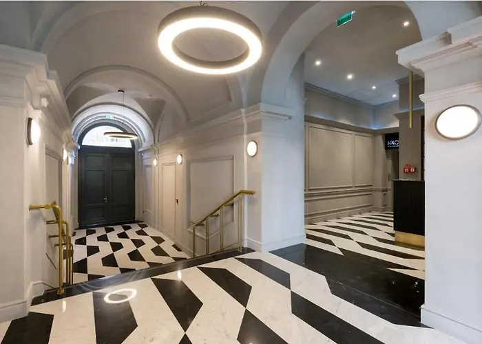 King Deluxe Apartment With Rooftop Pool