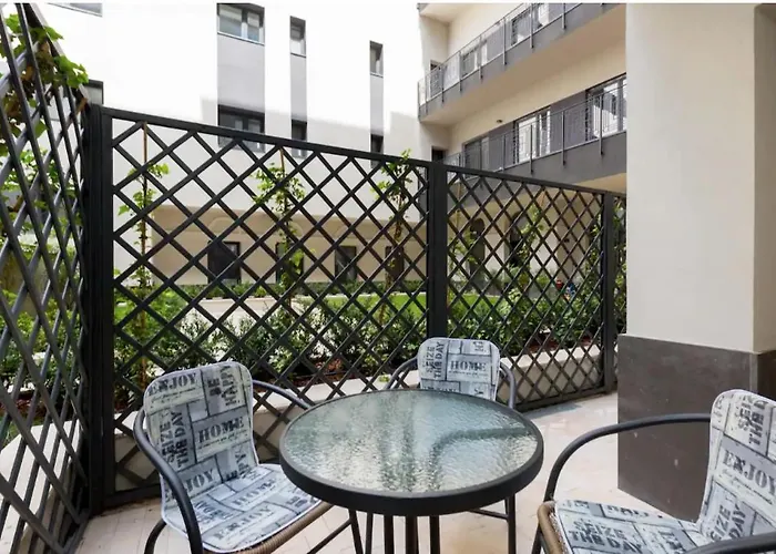 King Deluxe Apartment With Rooftop Pool